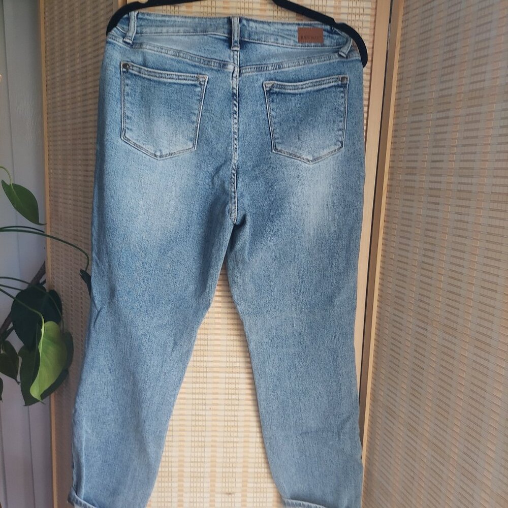 Judy Blue Slim Fit Dionne High Rise Jean Size 29 / 8 Light Indigo - Picture 5 of 5